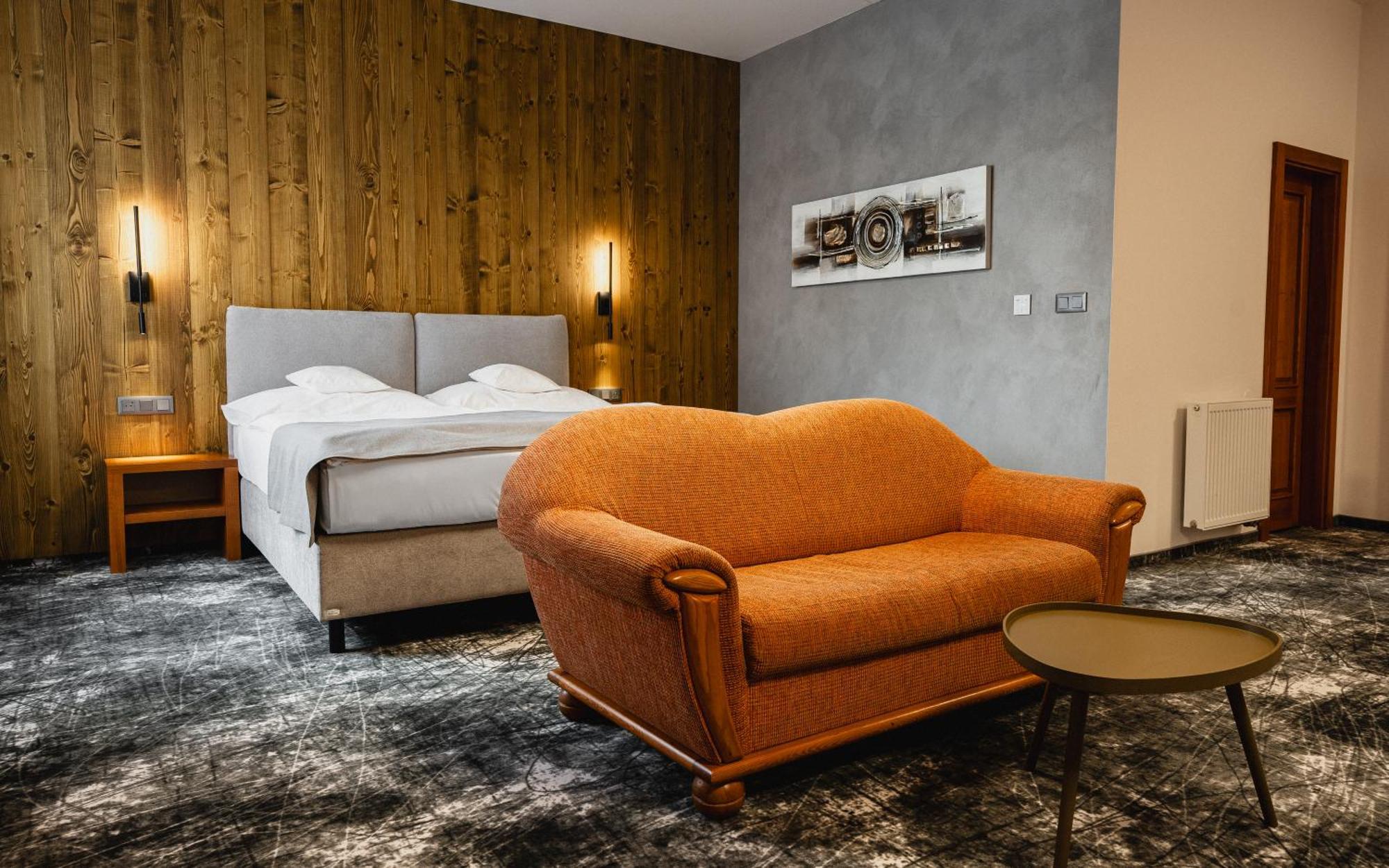 Hotel Horal 4*